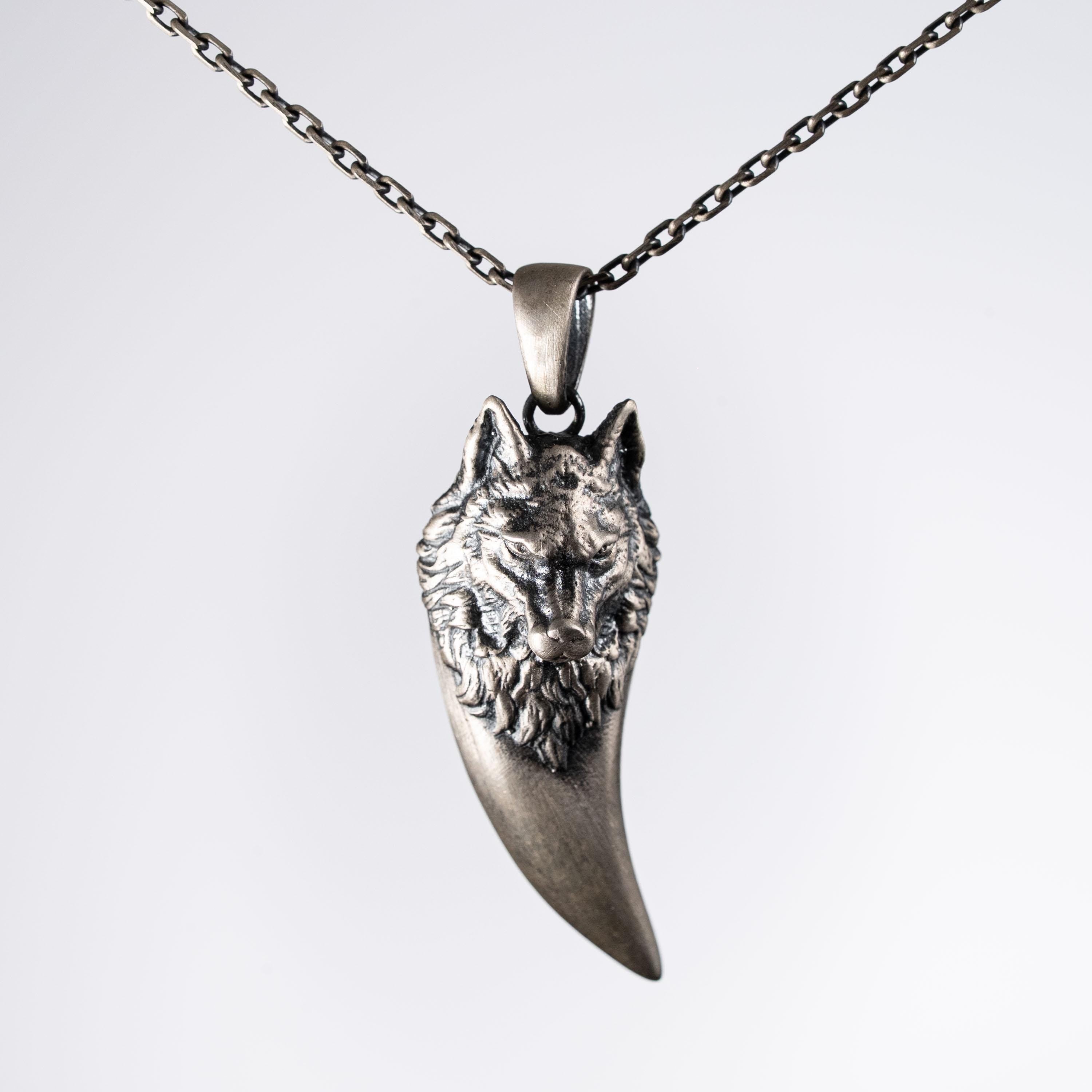 Wolf Tooth 925 Sterling Silver Pendant Necklace