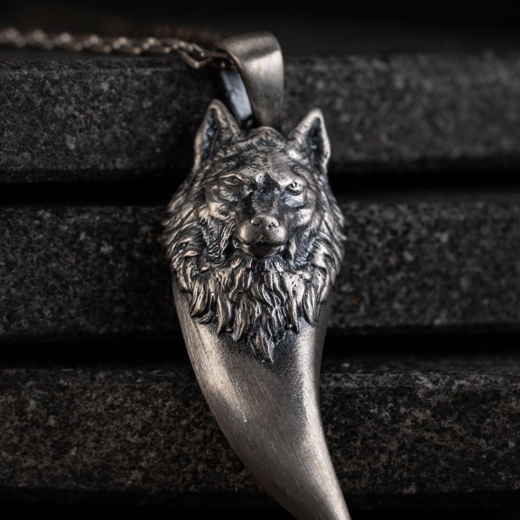 Wolf Tooth 925 Sterling Silver Pendant Necklace