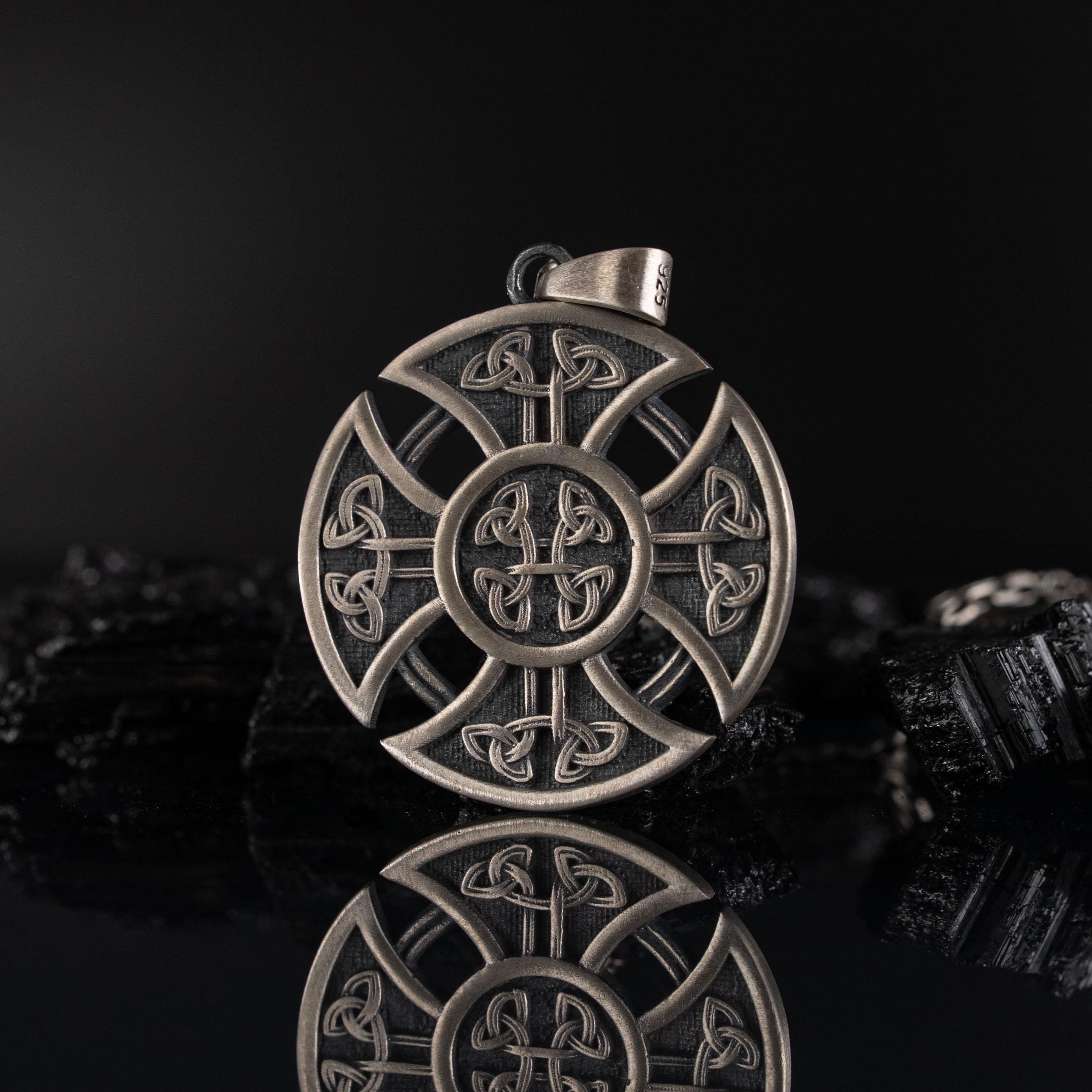 Viking Vegvisir Necklace & Helm of Awe Ring Set