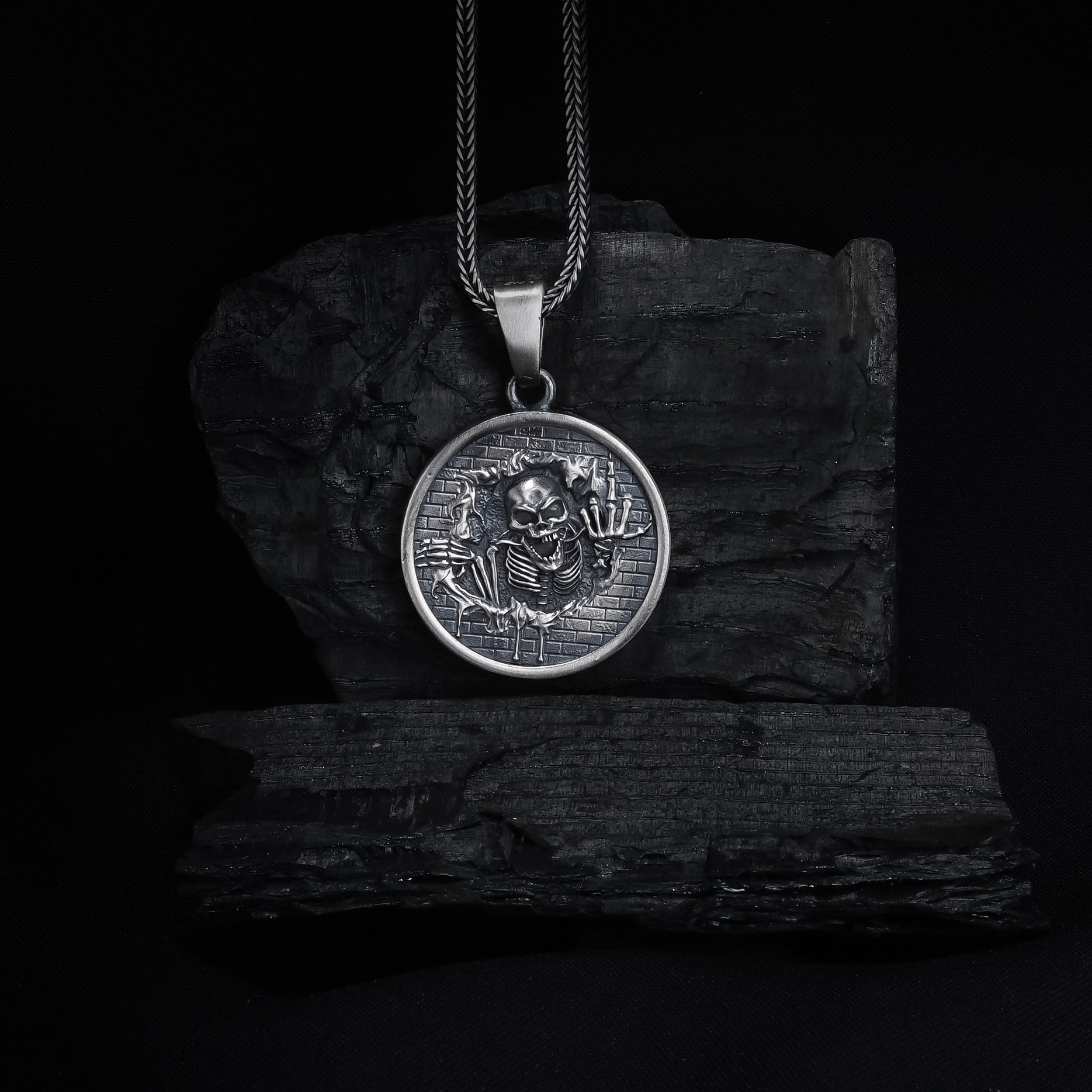 Skeleton Pendant Wall Gothic Necklace
