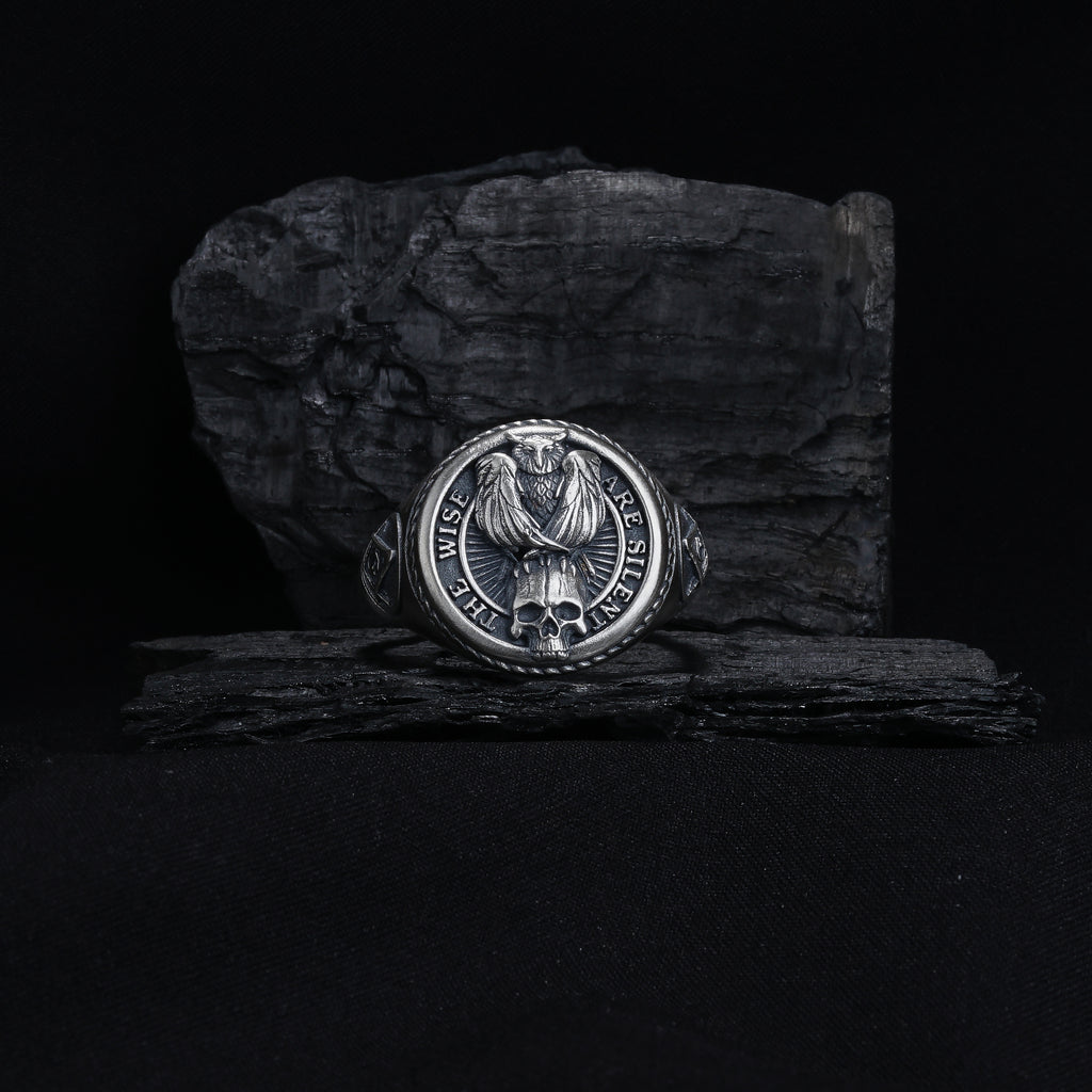 Gothic Skull Band Ring