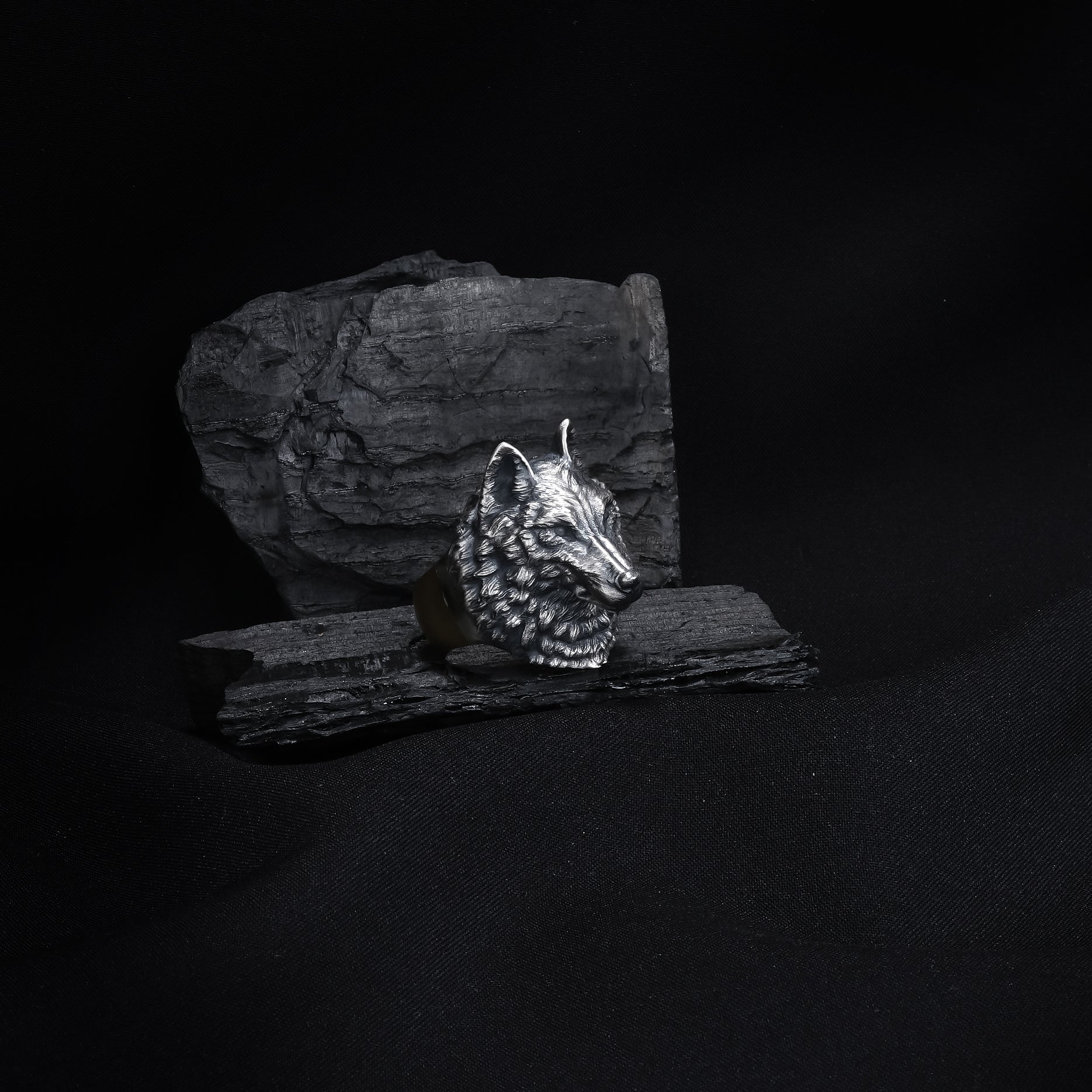 Wolf Head Ring