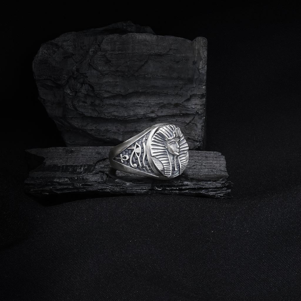Pharaoh Ring