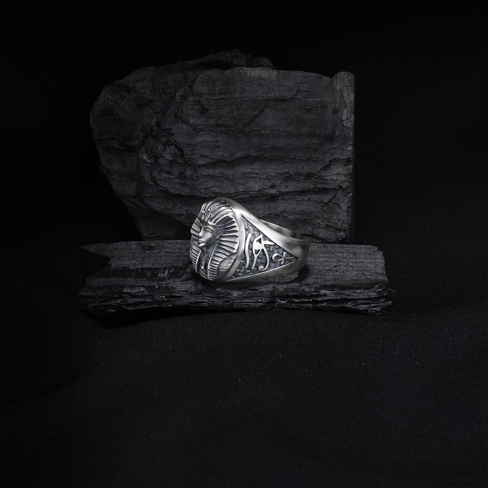 Pharaoh Ring