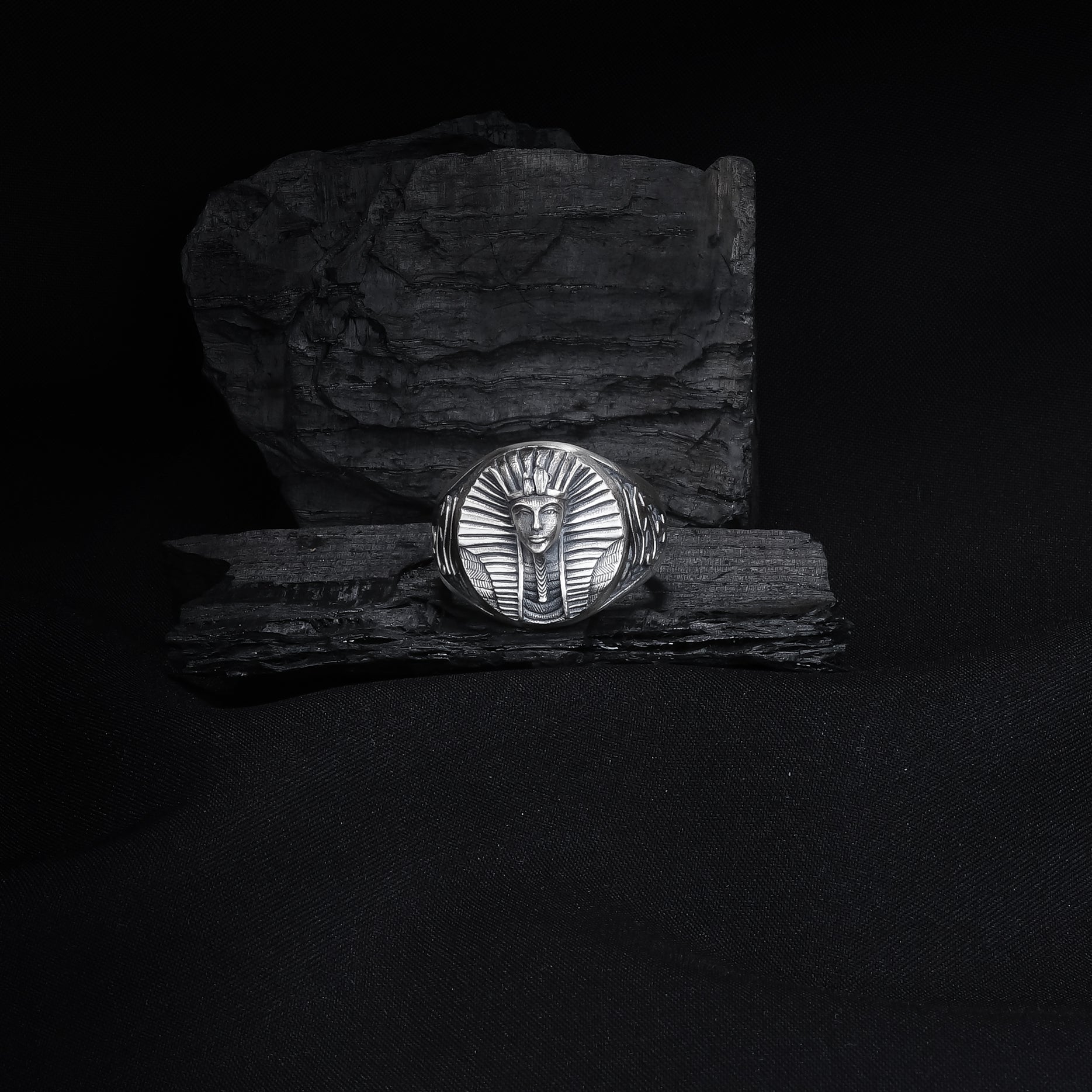 Pharaoh Ring