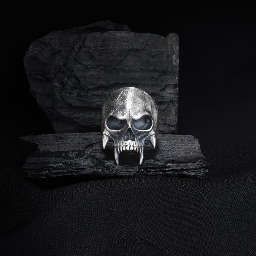 Vintage Gothic Skull Ring