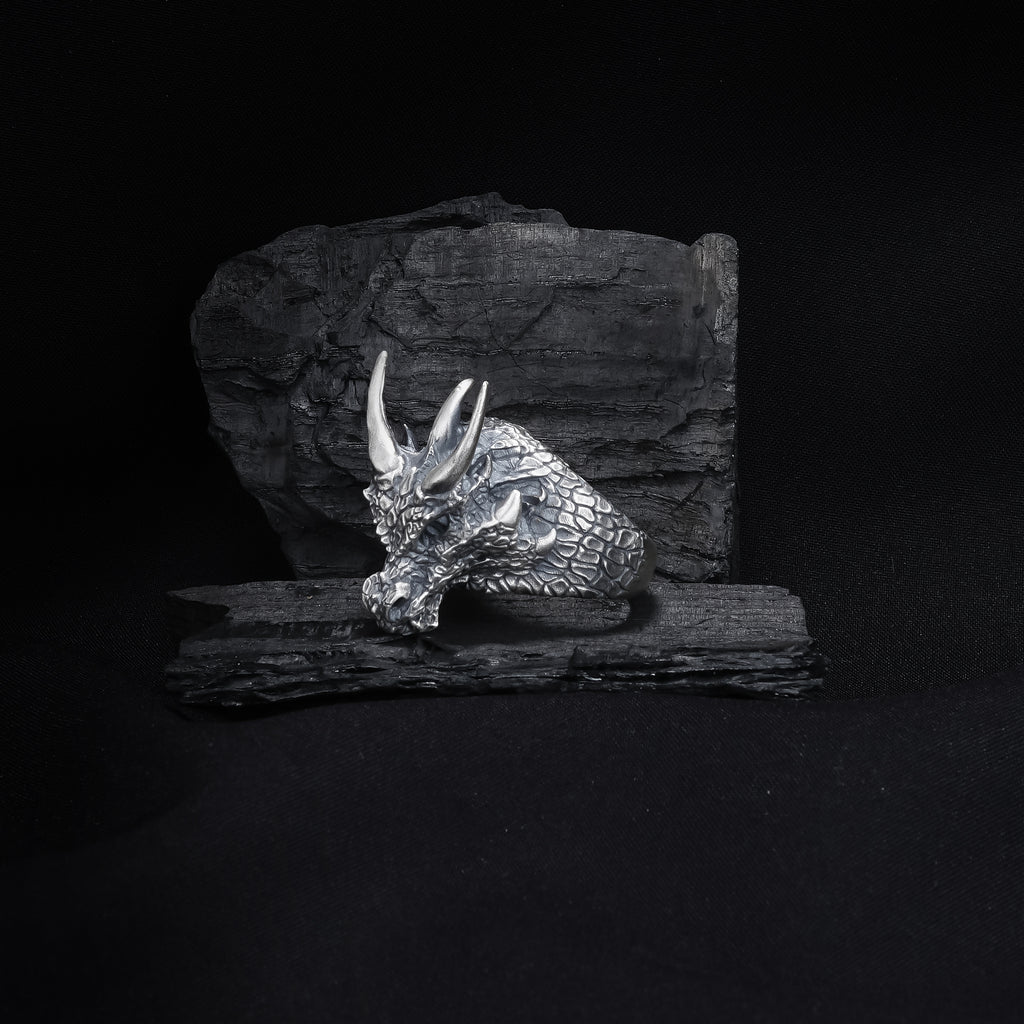 Gothic Dragon Ring