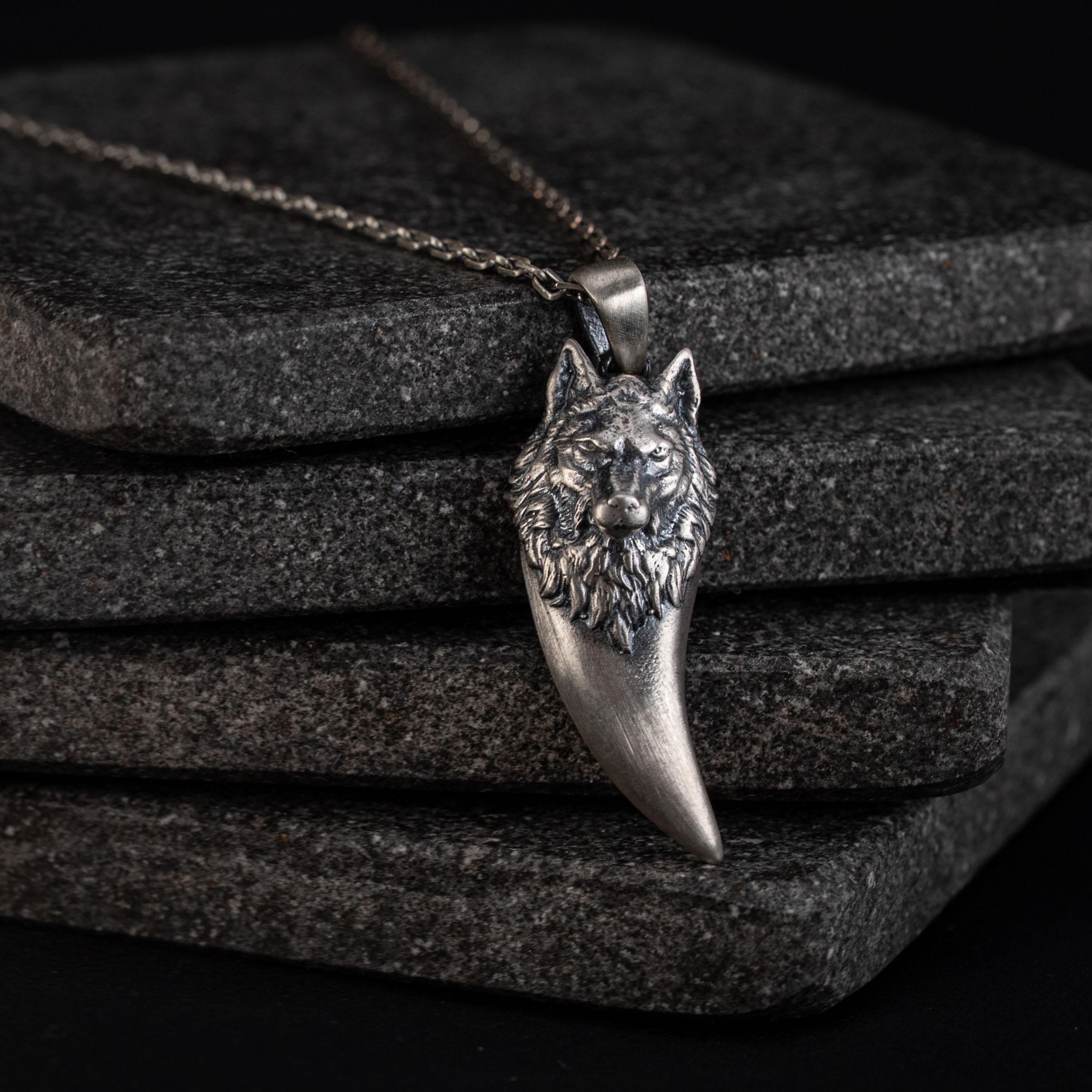 Wolf Tooth 925 Sterling Silver Pendant Necklace