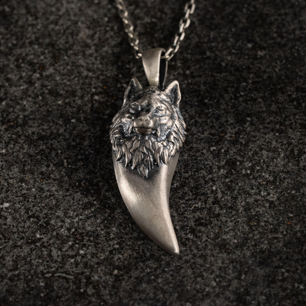 Wolf Tooth 925 Sterling Silver Pendant Necklace