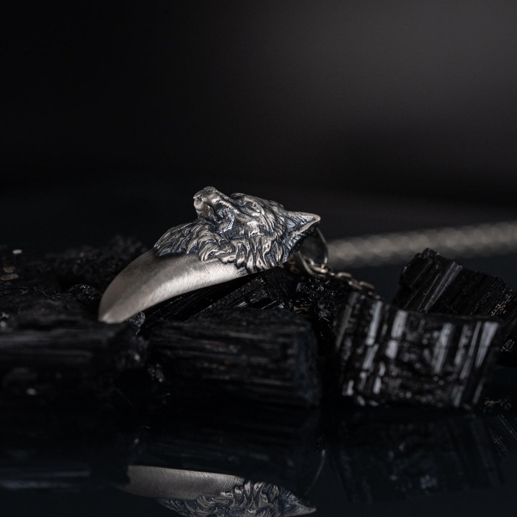 Wolf Tooth 925 Sterling Silver Pendant Necklace