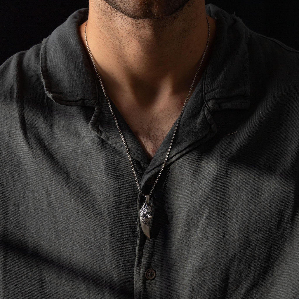 Wolf Tooth 925 Sterling Silver Pendant Necklace