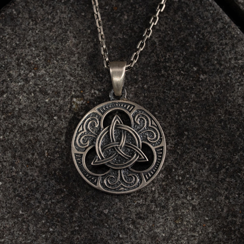 Celtic Triquetra 925 Sterling Silver Pendant