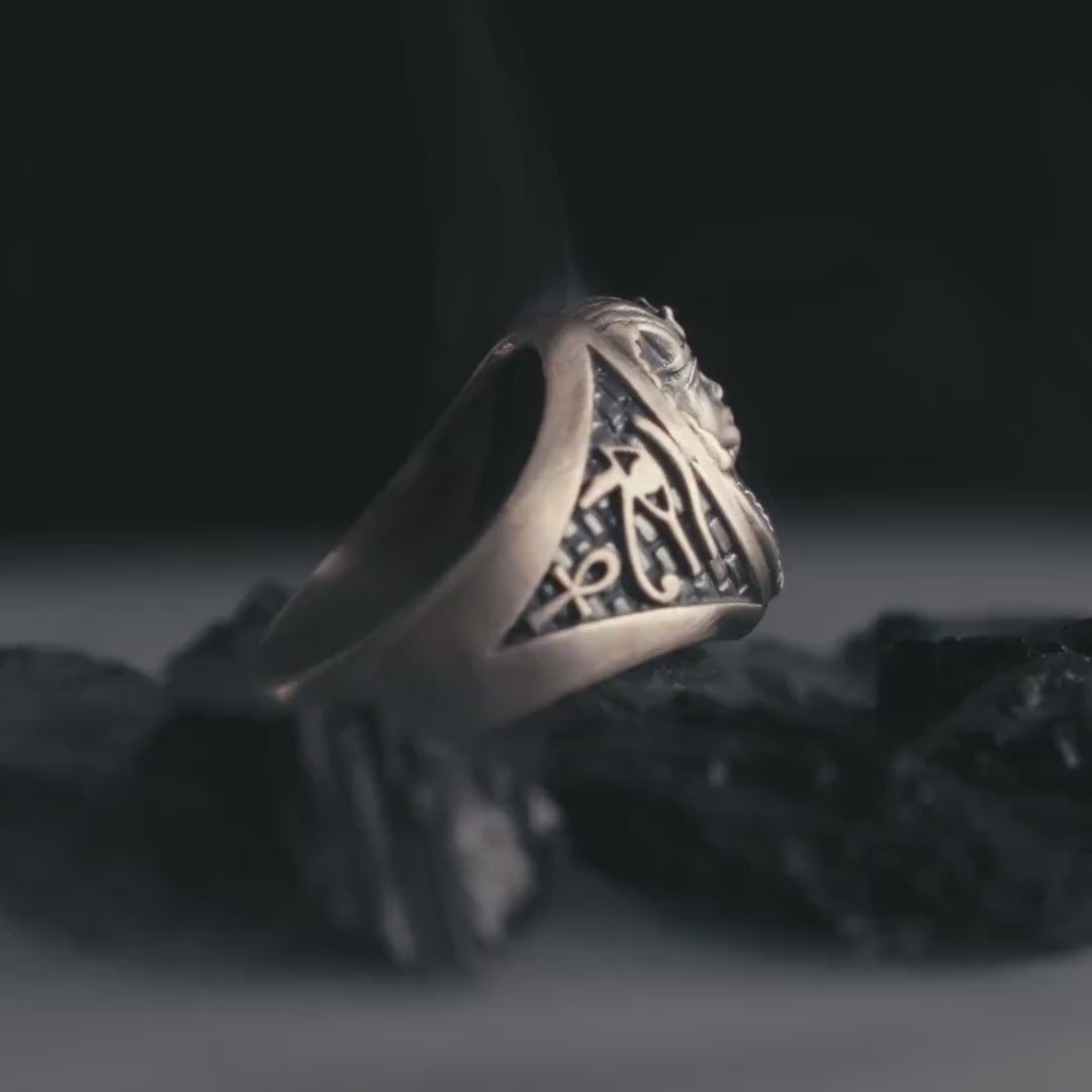 Pharaoh Ring
