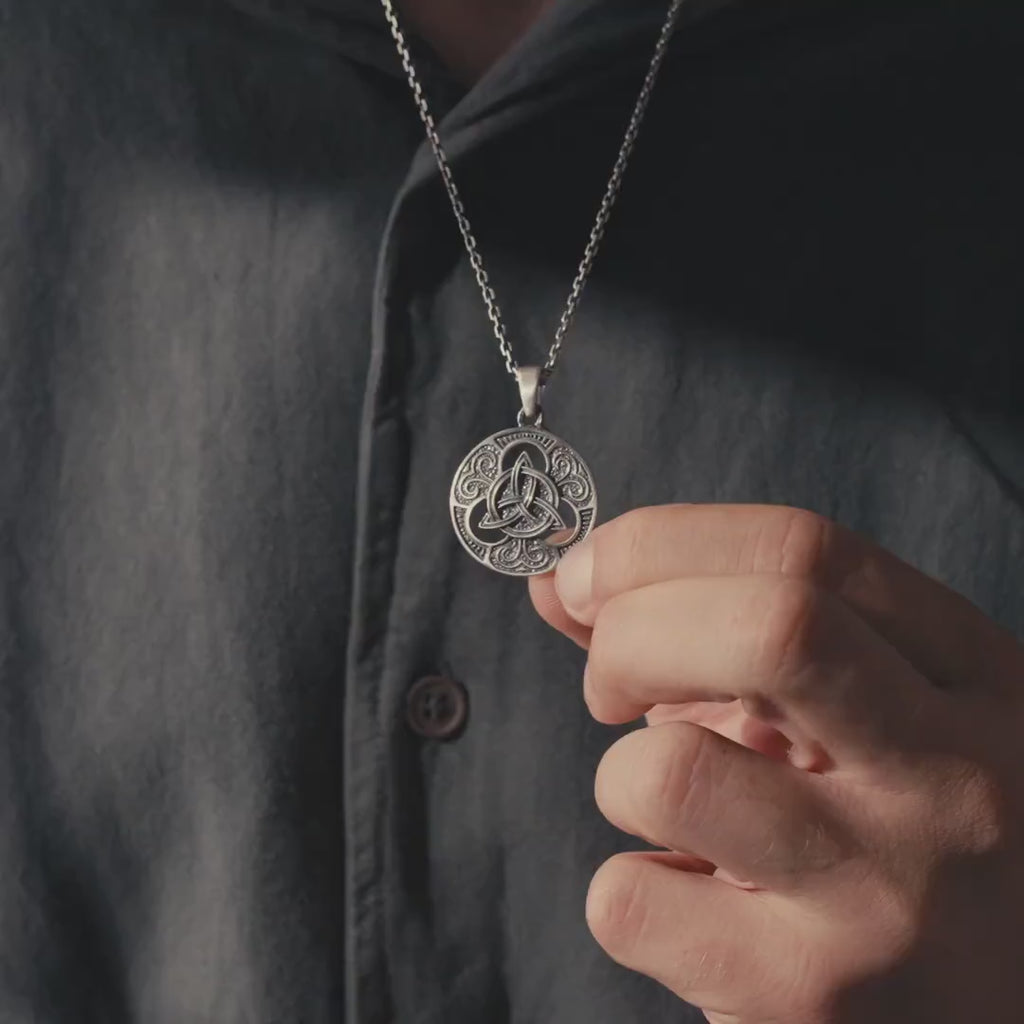 Celtic Triquetra 925 Sterling Silver Pendant Necklace